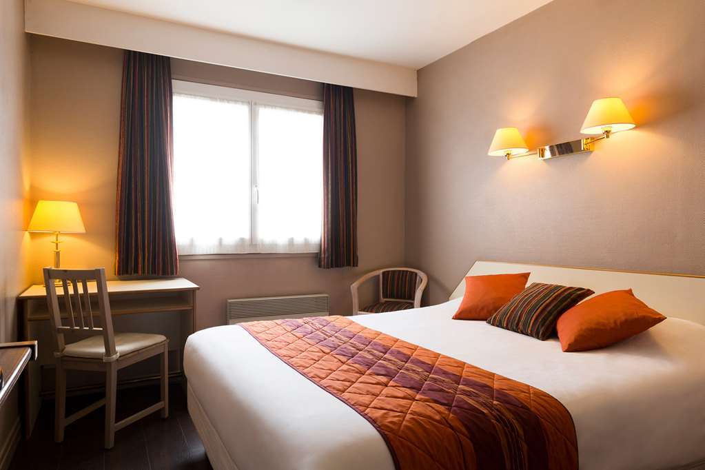 Hotel Les Tilleuls, Bourges Room photo